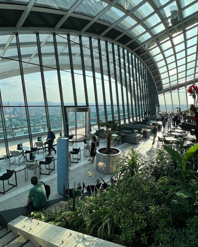 witness the iconic skyline of London with its mesmerizing panoramic views from the stunning sky garden